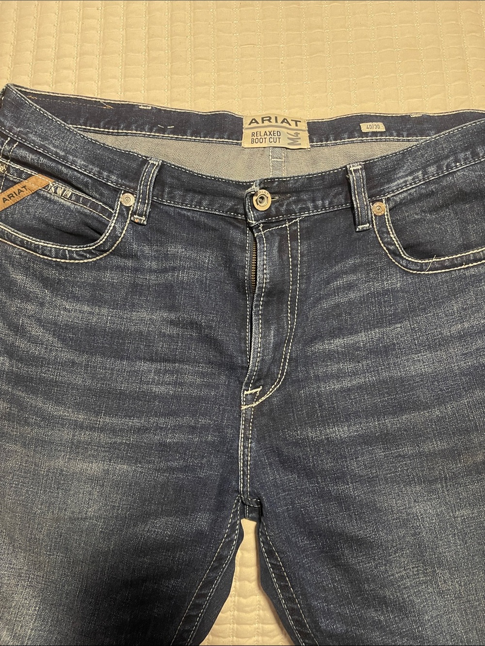 Ariat Men’s Bootcut Jeans in Blue Wash